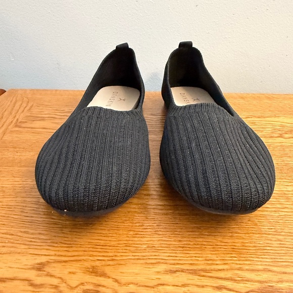 Danskin Women's Ribbed Black Loafers - Picture 9 of 9